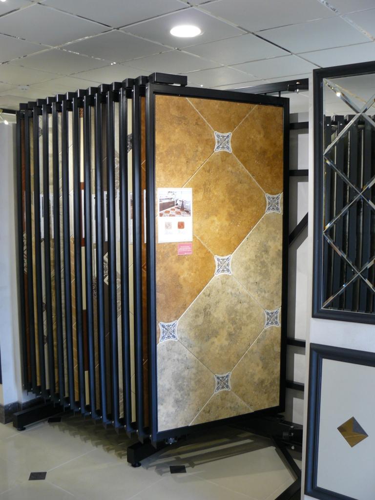 Фото стендов с керамической плиткой