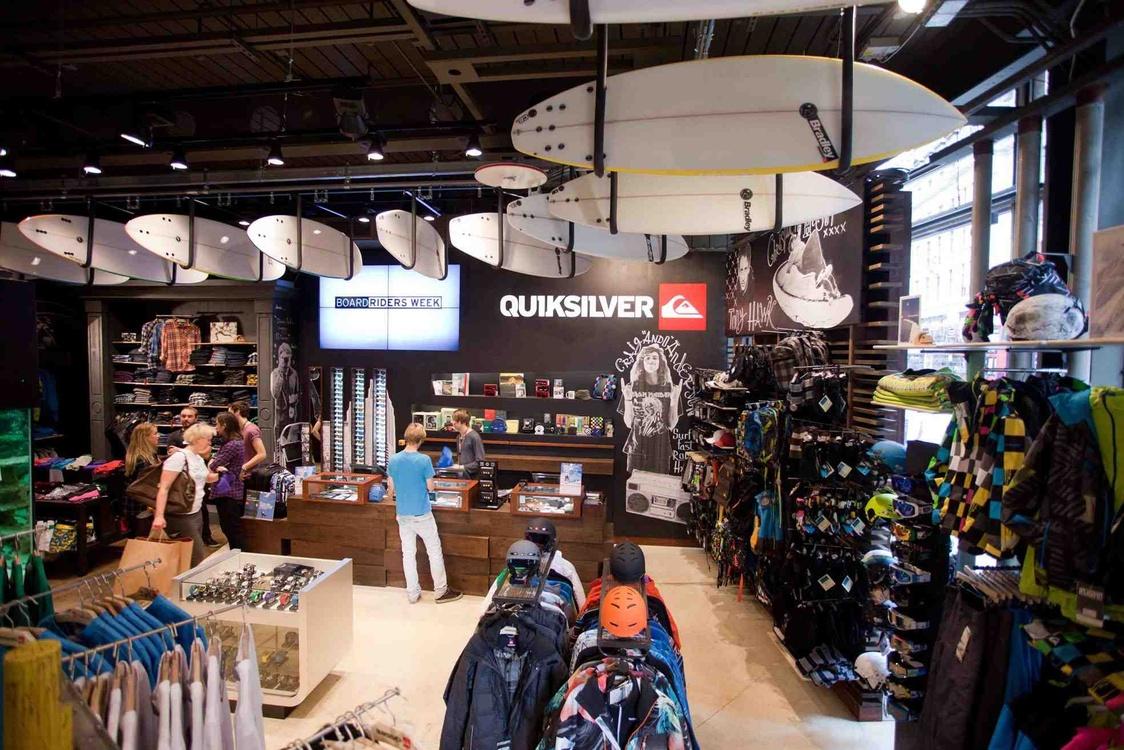 Фото из магазина Quicksilver
